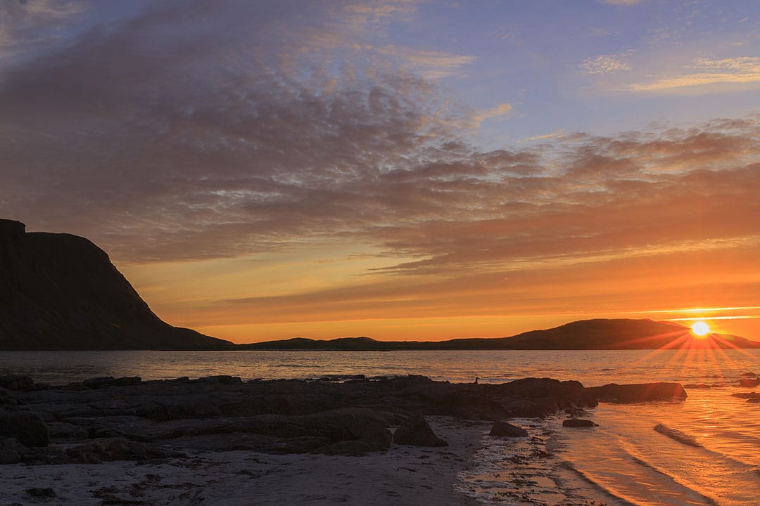 The Midnight Sun Lofoten - MARAT STEPANOFF PHOTOGRAPHY